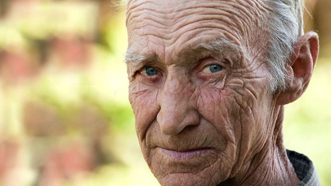 old man with wrinkled skin